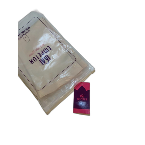 Empetua High Waisted Shaper Short Size Medium / Large - Picture 6 of 7